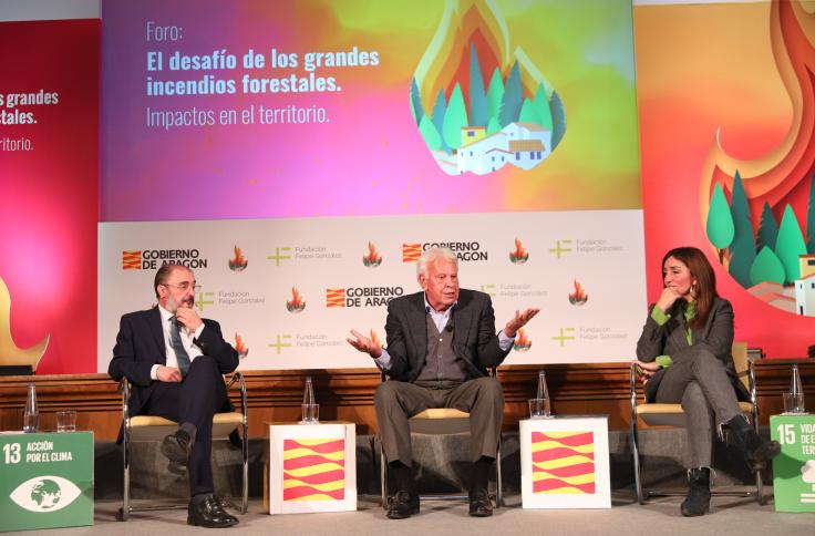 Felipe González y Javier Lambán inauguran el foro ‘El desafío de los grandes incendios forestales. Impactos en el territorio’