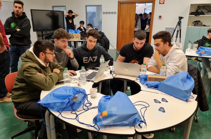 Estudiantes en la AWS Jam