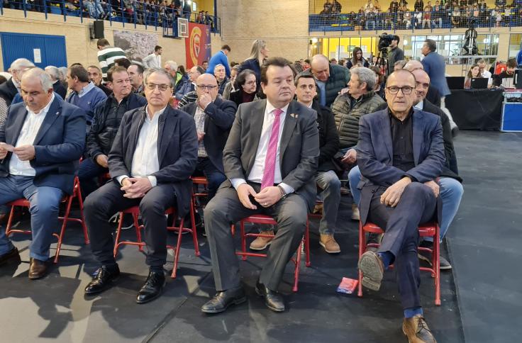 Consejero de Educación, alcalde de Zuera y director de Deporte