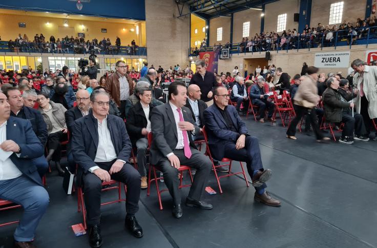 Consejero de Educación, alcalde de Zuera y director de Deporte