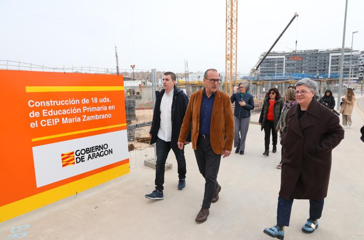 Felipe Faci visita el CEIP María Zambrano