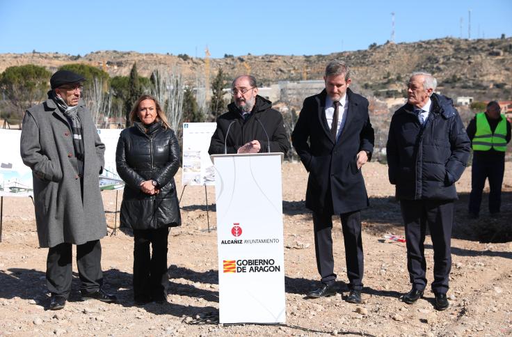 Primera piedra de la residencia de mayores de Alcañiz