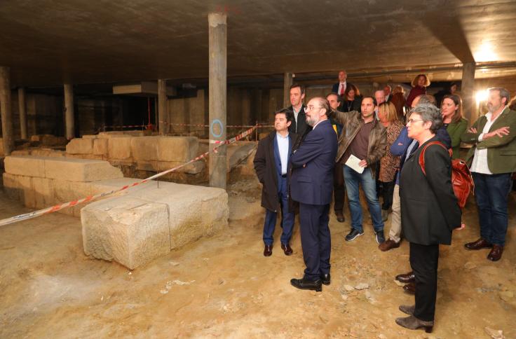 Lambán visita las obras de San Pedro el Viejo y el Círculo Católico