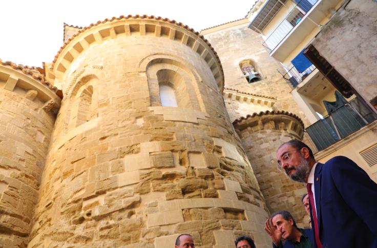 Lambán visita las obras de San Pedro el Viejo y el Círculo Católico