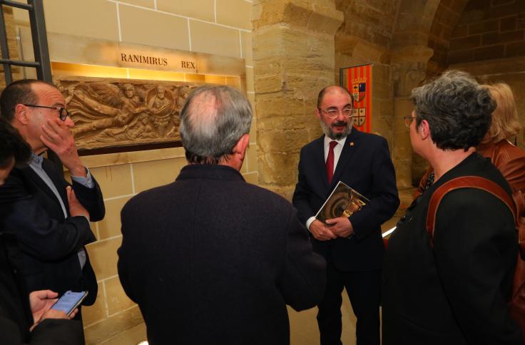 Lambán visita las obras de San Pedro el Viejo y el Círculo Católico