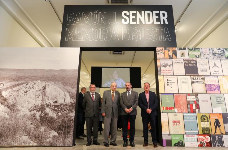 Inauguración de la exposición sobre Ramón J. Sender en el Museo de Zaragoza