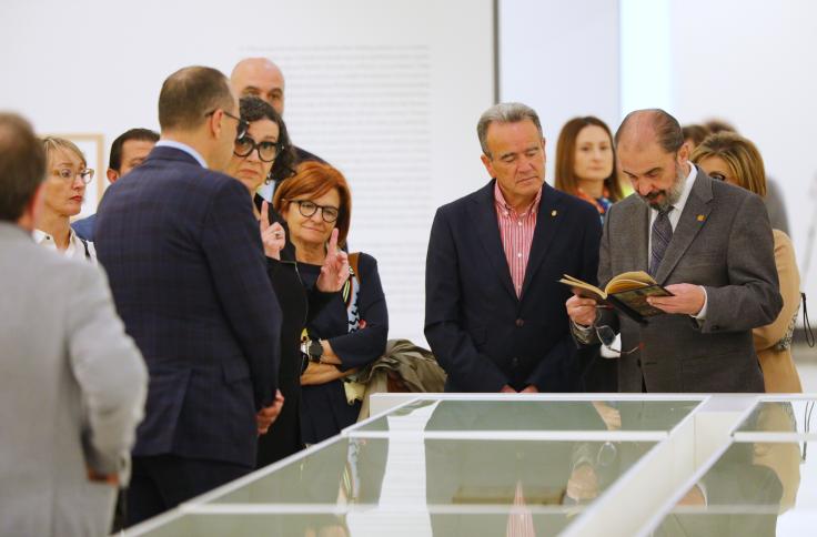 Inauguración de la exposición sobre Ramón J. Sender en el Museo de Zaragoza