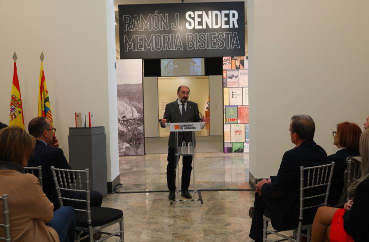 Inauguración de la exposición sobre Ramón J. Sender en el Museo de Zaragoza