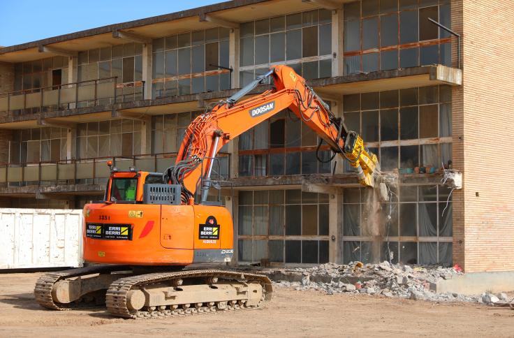 Inicio de las obras de transformación de la Universidad Laboral de Zaragoza