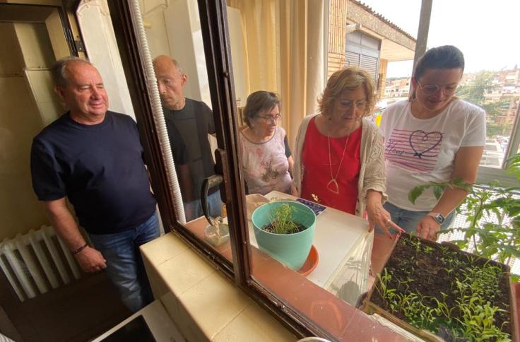 Broto, en la visita a la vivienda de Barbastro