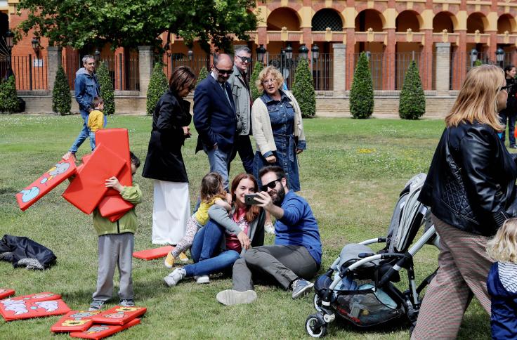 Lambán participa en la celebración del Día Internacional de las familias