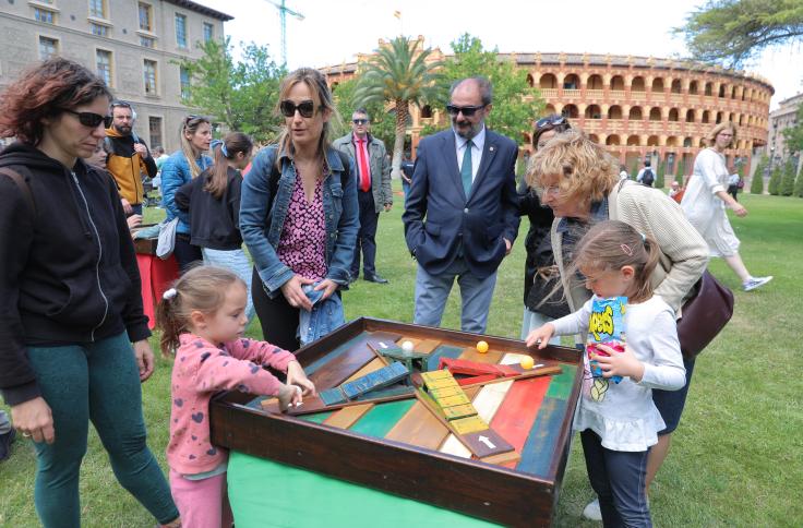 Lambán participa en la celebración del Día Internacional de las familias