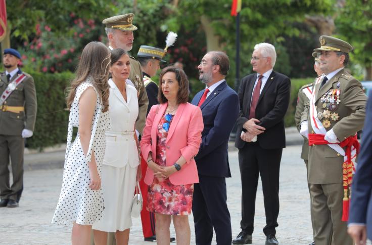 El Presidente de Aragón, Javier Lambán, en la entrega de Reales Despachos en la Academia General Militar de Zaragoza, que ha presidido su Majestad el Rey