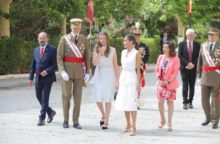 El Presidente de Aragón, Javier Lambán, en la entrega de Reales Despachos en la Academia General Militar de Zaragoza, que ha presidido su Majestad el Rey