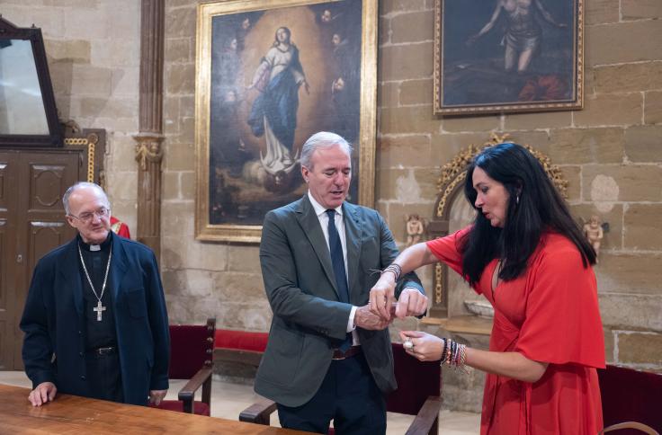 Visita institucional de Jorge Azcón al Ayuntamiento de Huesca y a la Delegación Territorial del Gobierno