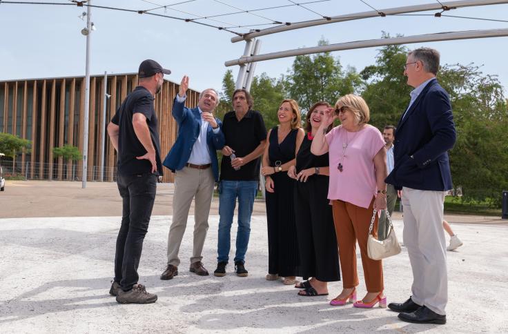 Jorge Azcón destaca la proyección de la imagen de Aragón y el impacto económico del festival Vive Latino