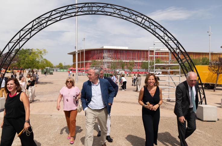 Jorge Azcón destaca la proyección de la imagen de Aragón y el impacto económico del festival Vive Latino