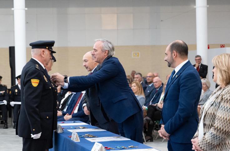 Ceremonia de entrega de las condecoraciones al Mérito Policial en Aragón 2023, celebrada en Barbastro.