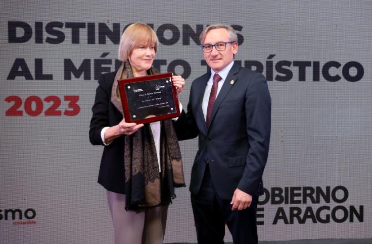 Entrega de distinciones al Mérito Turístico.