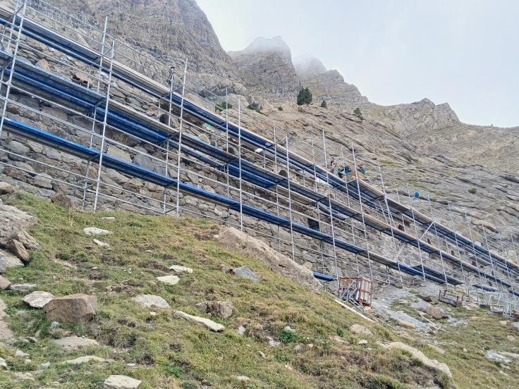 Andamios colocados a más de 2.000 metros de altitud.