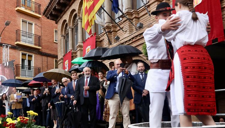 Azcón asiste a la Fiesta de la Vendimia de Cariñena