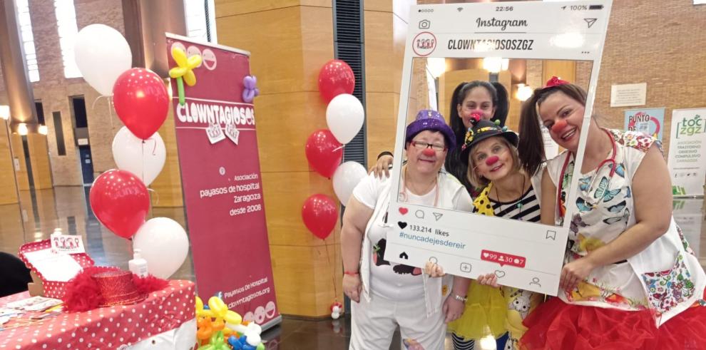 En la jornada se han dado cita 30 stands de distintas asociaciones, como Clowntagiosos
