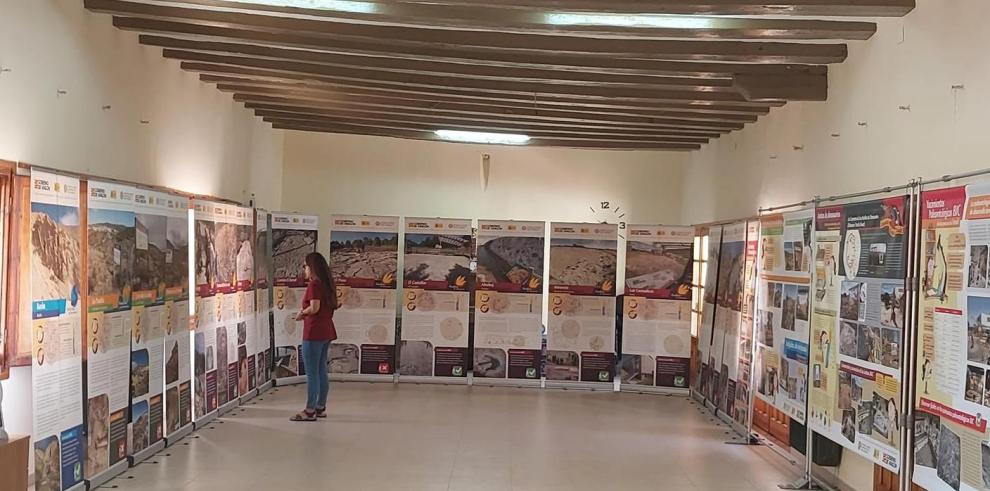 Exposición “Los yacimientos paleontológicos BIC de la provincia de Teruel” en Aliaga.