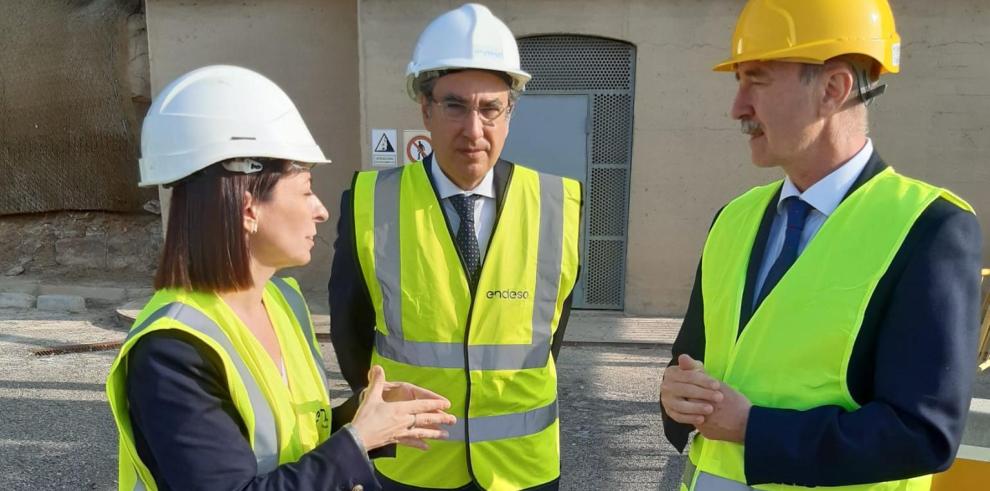 Presentación del nuevo plan de emergecias de la presa de Mequinenza, con el director general de Interior del Gobierno de Aragón, Miguel Ángel Clavero.