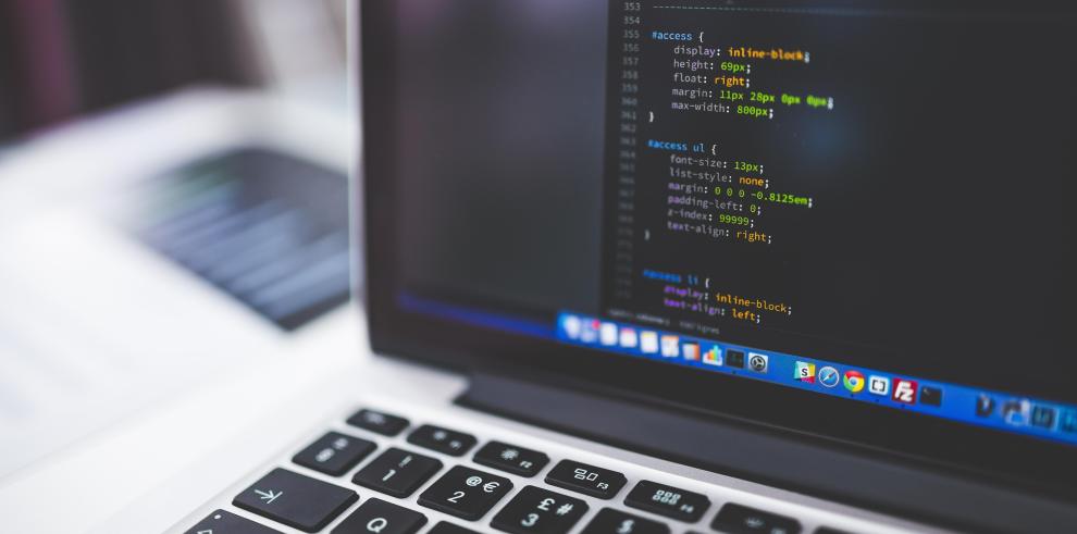 Una de las especialidades con mayor carencia de profesorado es la de informática.
