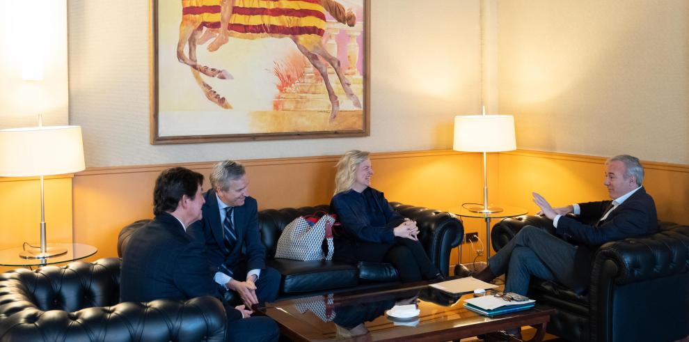 Azcón se reúne con ANGED - Asociación Nacional Grandes de Empresas de Distribución.