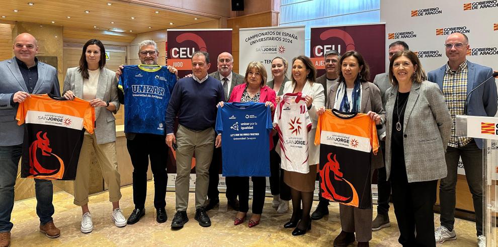 Presentación de los Juegos Universitarios en el Edificio Pignatelli.