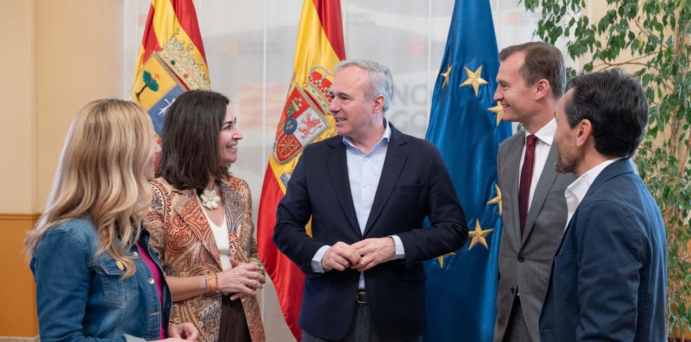 Recepción de los responsables de Masorange y Embou.