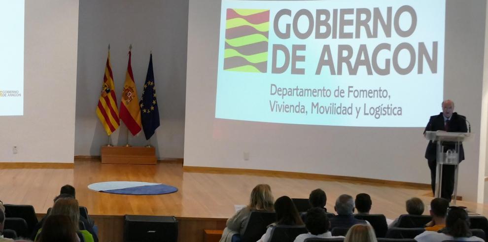 Miguel Ángel Anía ha explicado a los alcaldes de la provincia de Zaragoza el nuevo mapa concesional.