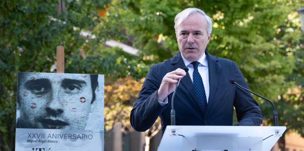 El presidente del Gobierno de Aragón, Jorge Azcón, participa en el acto homenaje a Miguel Ángel Blanco