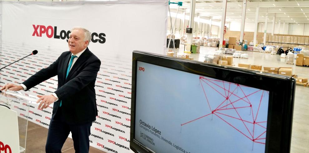 Octavio López, durante la inauguración de la nave y las oficinas de XPO Logistics en PLAZA.