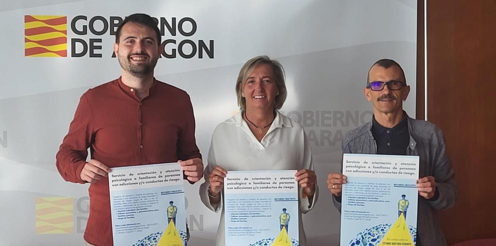 Ibáñez, Fortea y Sánchez (de izq. a dcha.) en la presentación del servicio de orientación y atención psicológica a familiares