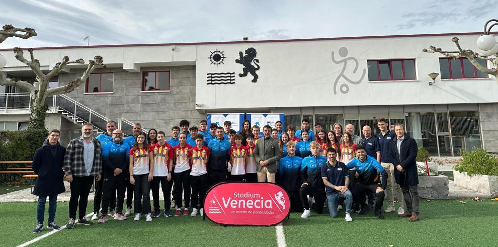 La selección española de triatlón paralímpico se concentra en Zaragoza.