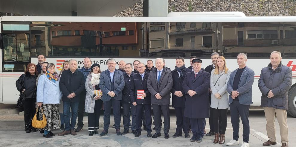 Octavio López presenta 44 nuevas líneas del Mapa Concesional de Transportes en Alcañiz.