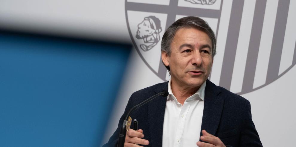 Buenos días. Adjunto enlace con fotografías. El director general de Política Económica, Javier Martínez, analiza los datos de paro registrado del mes de diciembre y del conjunto de 2024.