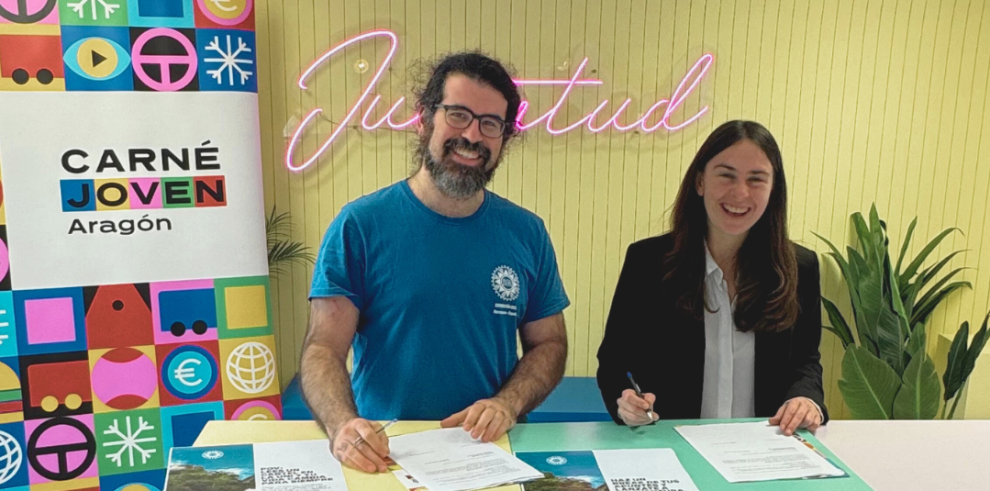 Cristina Navarro, directora gerente del IAJ, y Pablo Fernández Castellanos, subdirector de Ruta Inti