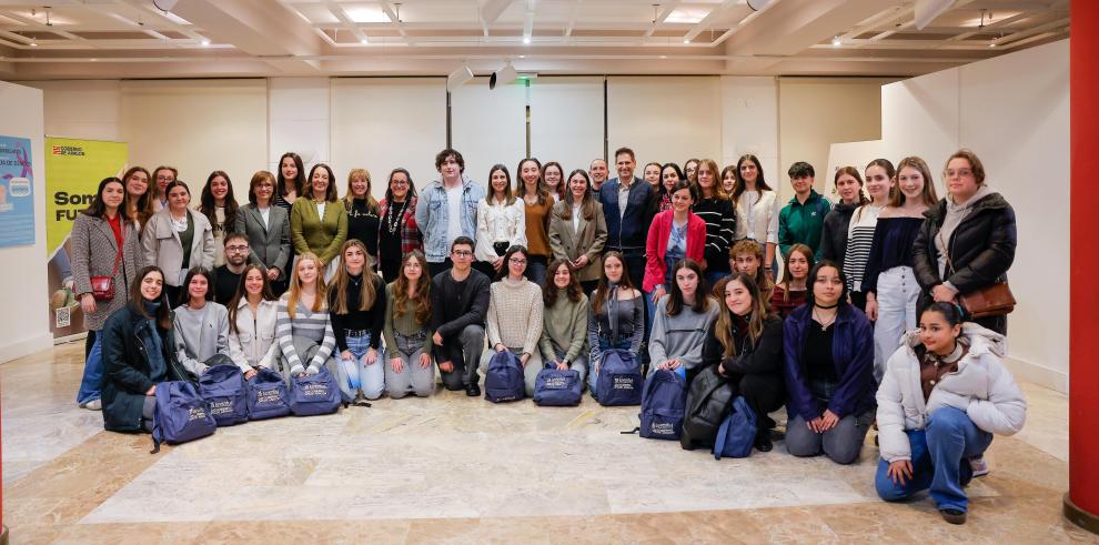 Este miércoles se han entregado los reconocimientos del X certamen del concurso de microrrelatos 'Jóvenes con mucho que contar'