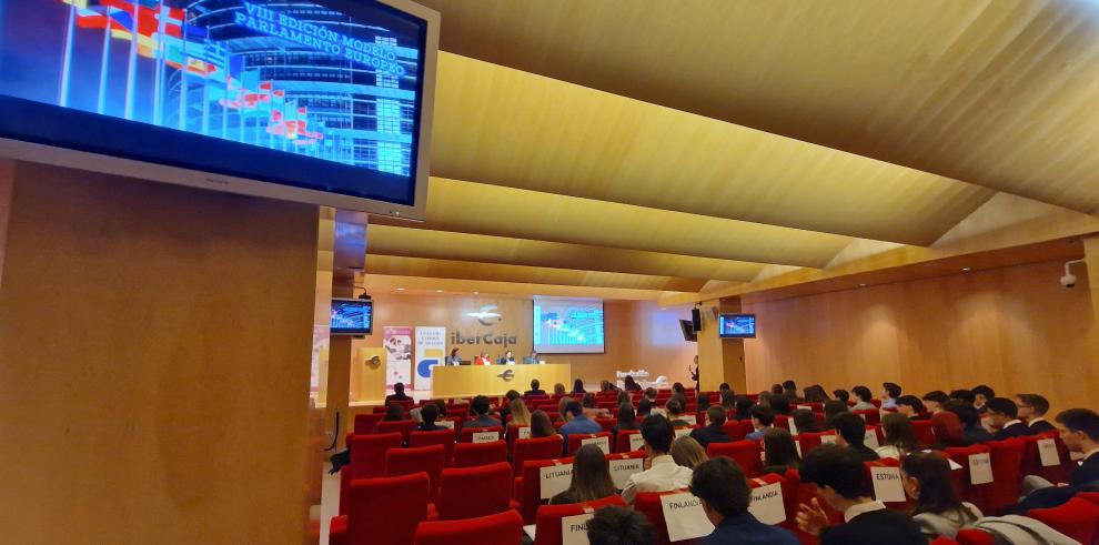 Este año participan 58 alumnos en la asamblea del programa "Modelo de Parlamento Europeo".