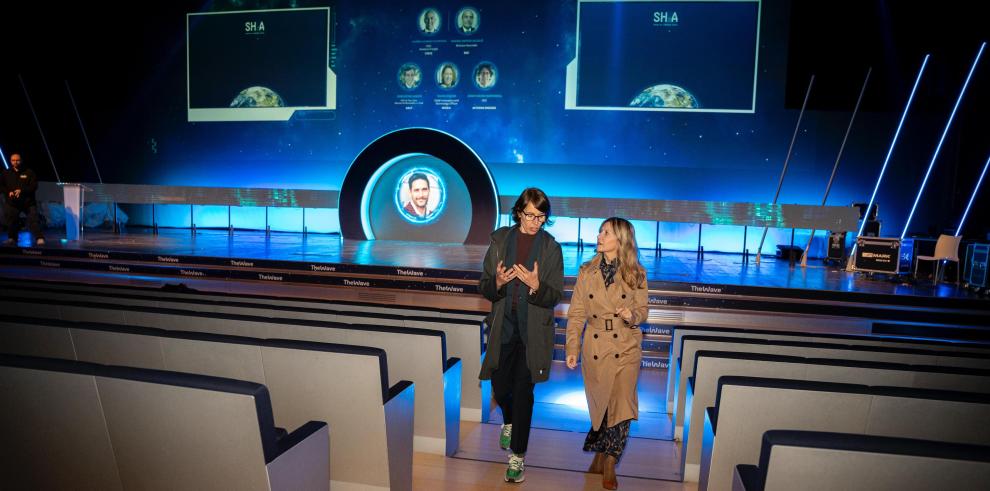 Mar Vaquero y Suzana Curic han visitado este lunes el montaje de The Wave 2025
