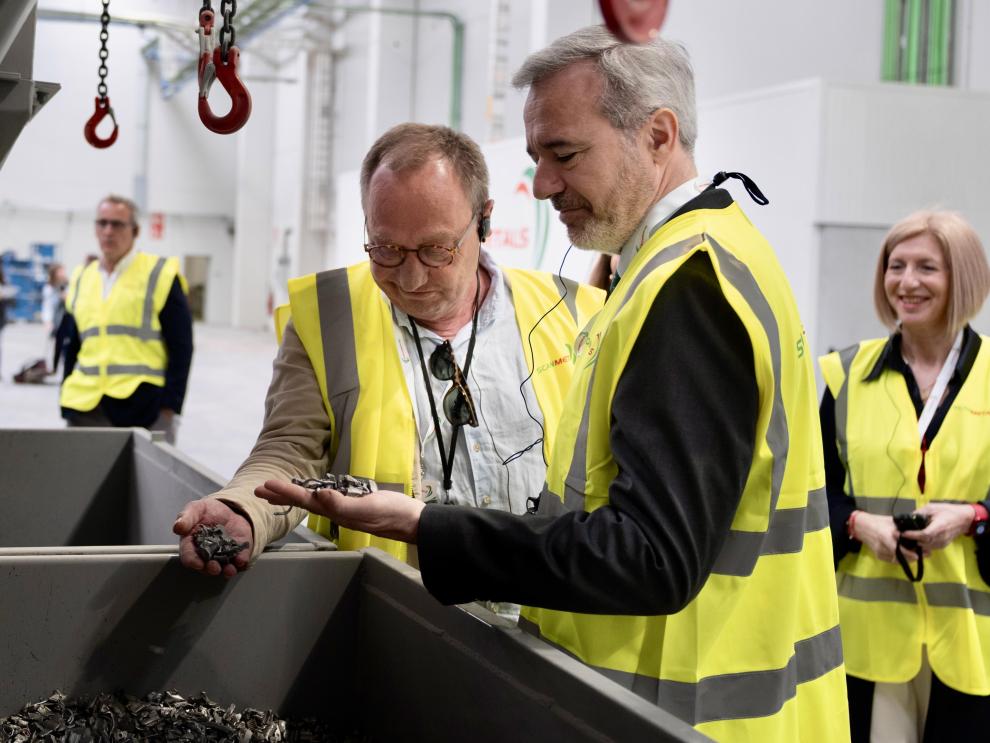El presidente Azcón visita la empresa Scanmetals Iberia.