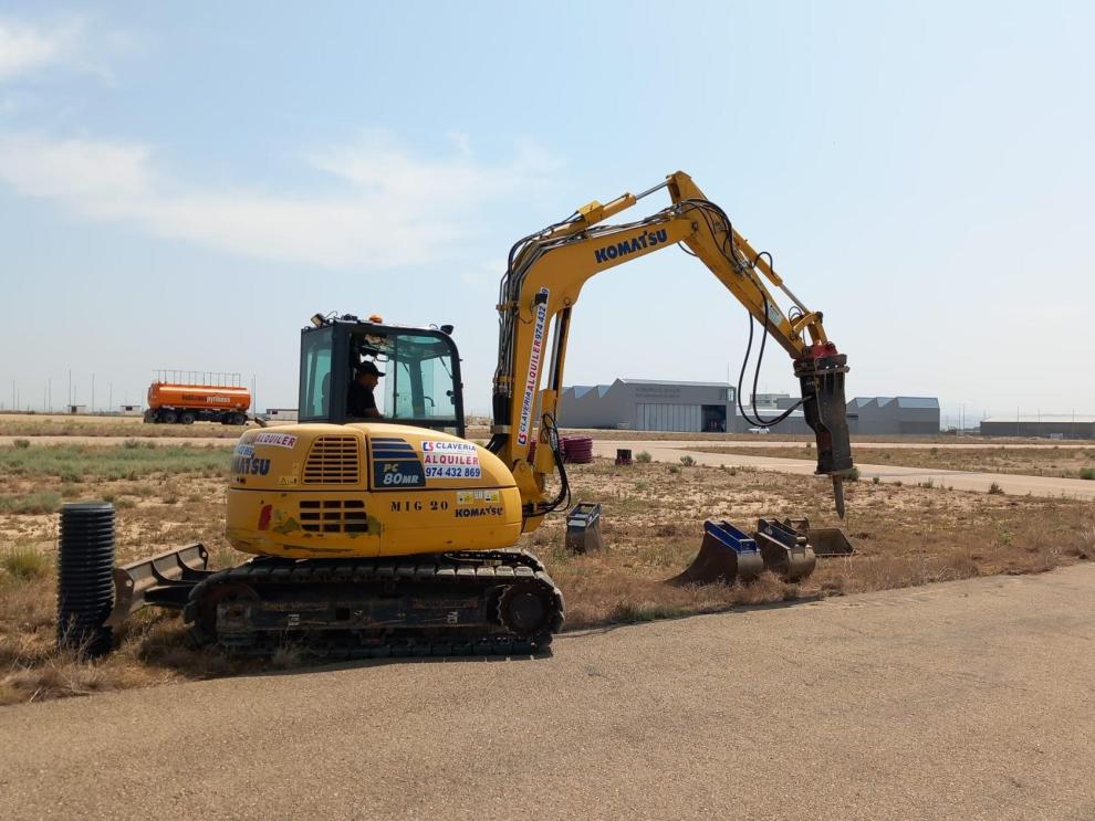 Image 1 of article Comienzan las obras para adaptar a vuelos nocturnos la base de emergencias de Villanueva de Gállego
