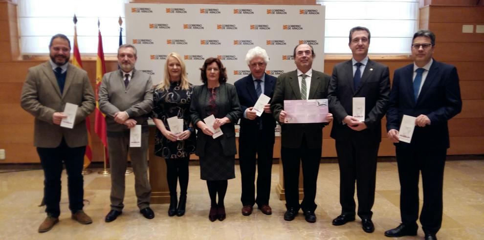 Gobierno de Aragón, Justicia de Aragón, asociaciones de consumidores, odontólogos y farmacéuticos se unen para defender los derechos de los usuarios de clínicas dentales 