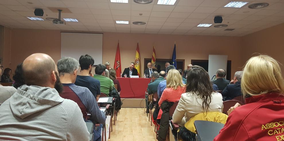 Soro destaca la labor del Gobierno de Aragón para mejorar la seguridad en las experiencias turísticas de aventura