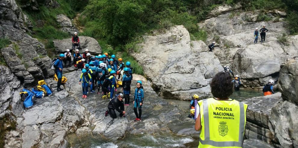 La Unidad de Policía Adscrita en Huesca vigila el cumplimiento de la normativa de turismo activo