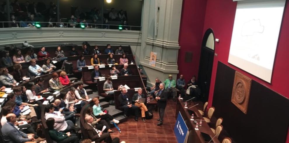 Profesionales sanitarios y pacientes ponen en valor el uso de las ilustraciones para entender las enfermedades en el primer Congreso de Medicina Gráfica