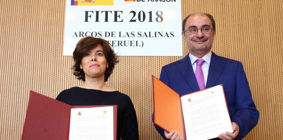 Lambán y Sáenz de Santamaría reeditan en Galáctica la firma del Fondo de inversiones para Teruel por valor de 60 millones para 2018